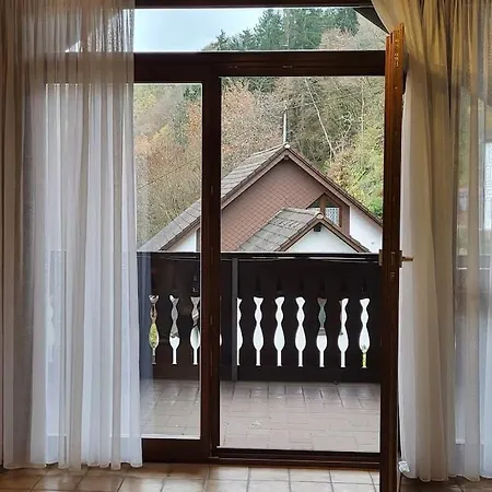 Unterm Wald - Pool + Garten + Panorama * Idar-Oberstein
